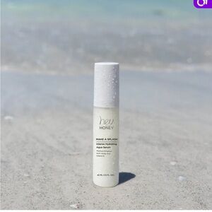 BRAND NEW IN BOX 📦 Hey Honey Make A Splash Intense Hydrating Aqua Serum 🧴